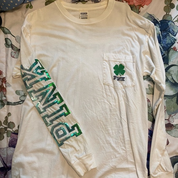 PINK shamrock long sleeve-oversized - Picture 1 of 2